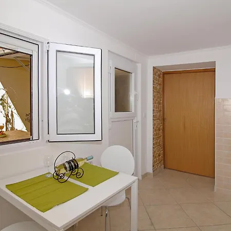 1 Bedroom Cozy In * ドゥブロブニク